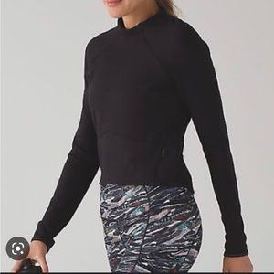 Hill and valley mock neck size 4